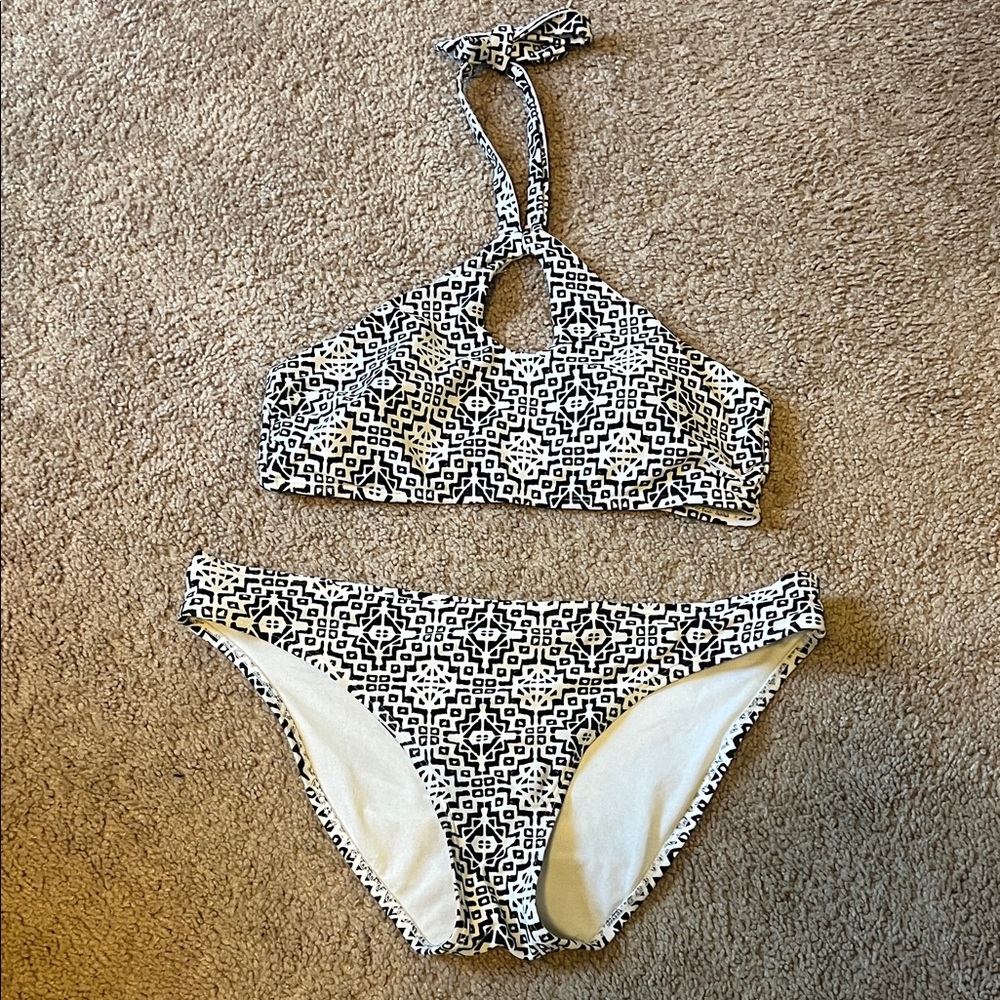 Hula Honey Black and White Bikini